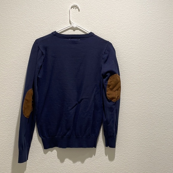 Sweater - Picture 3 of 4